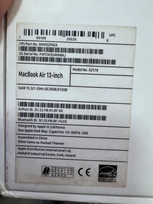 MacBook Air 2020 i5 8G 512G etat comme neuf
