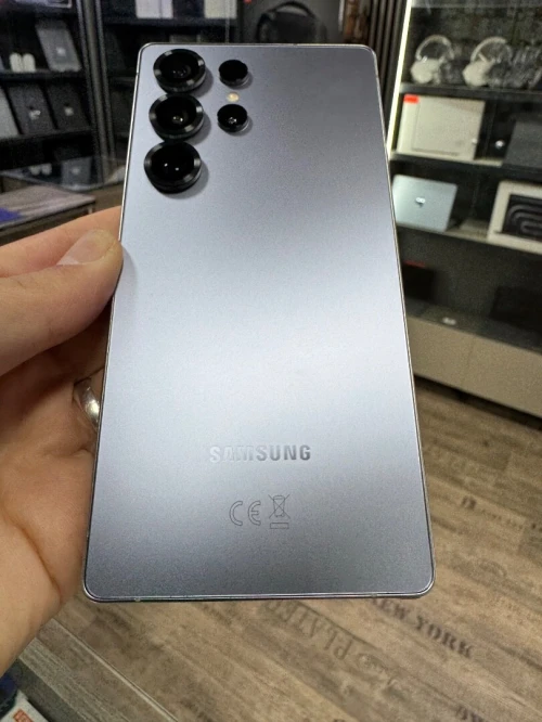 Samsung Galaxy S24 ultra 12G 256G duos etat 20/20