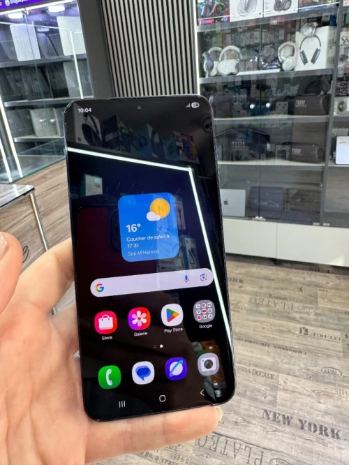 Samsung Galaxy S23 plus 8G 512G très bon état