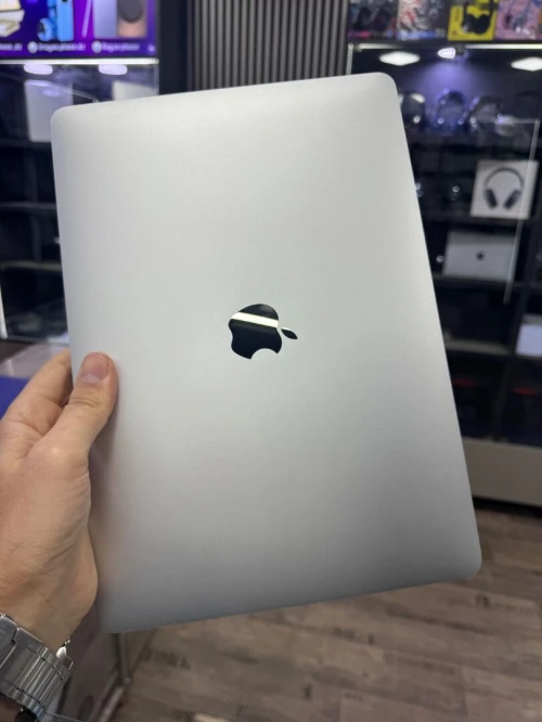 MacBook Air M1 16G 256G très bon état