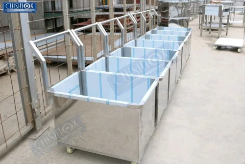 FABRICATION MATERIEL POUR RESTAURANT  CAFETERIA HOTEL BOUCHERIE  COLLECTIVITE  BASE DE VIE TRAITEUR 