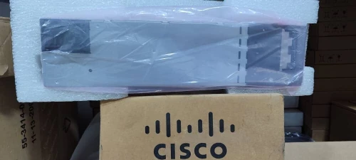 Alimentation switch CISCO 1100WAC-P V01 9300 UXM