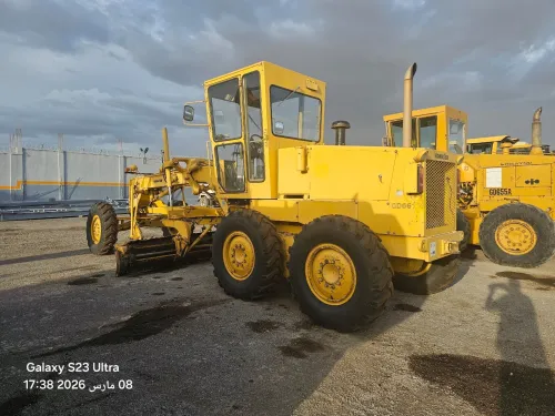 NIVELEUSE KOMATSU GD 661 2008