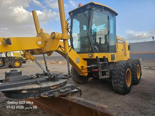 NIVELEUSE XCMG GR 215 2015