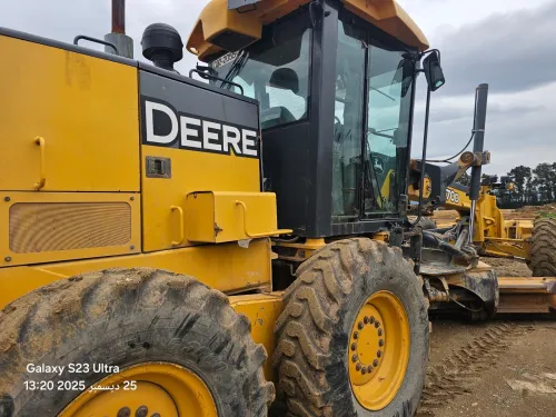 JOHNDEERE 670D NIVELEUSE 2009