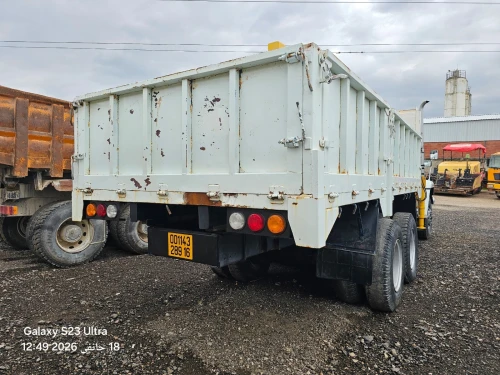 CAMION HINO 6X4 GRUE 1989