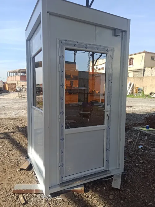 Location et Fabrication de Cabine Modulaire & Base De Vie & Guerites & Postes De Garde.