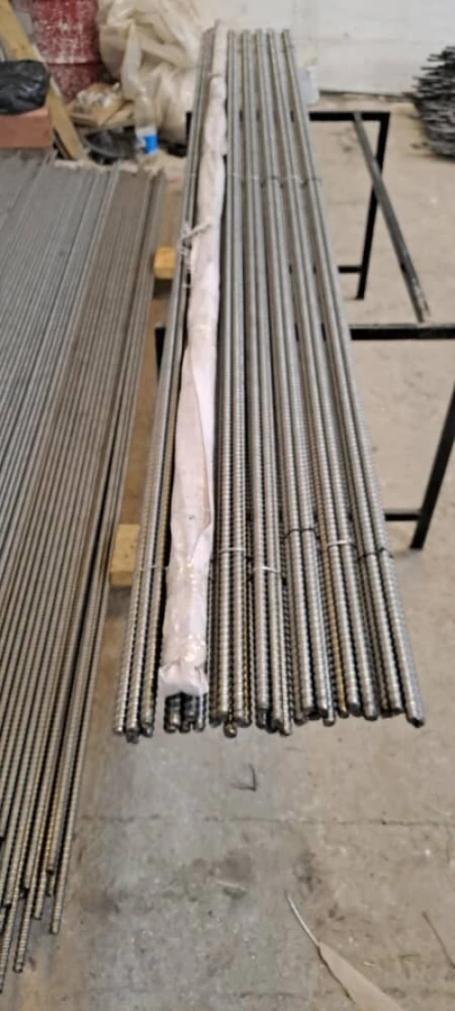 Tiges de Serrage de Coffrage Robustes et Fiables ! 3m brute (Tige de Coffrage).