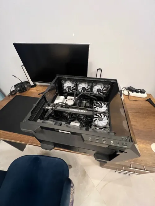 PC Gamer Ultra Puissant Ryzen 5 7600X + RTX 5070 12GB | 32GB RAM | SSD 1.25TB