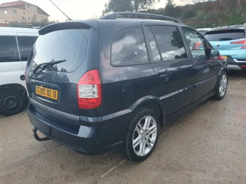 Opel Zafira 2002 OPC