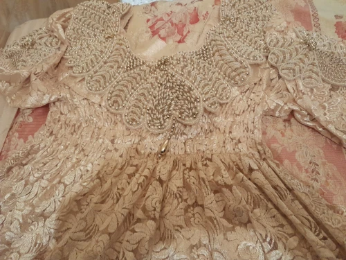 Blousa avec joli sdar