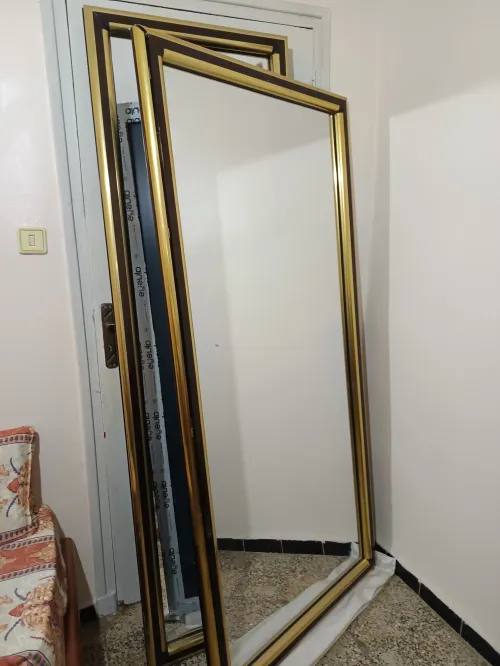 مرآة طويلة أنيقة بإطار ذهبيfull body mirror