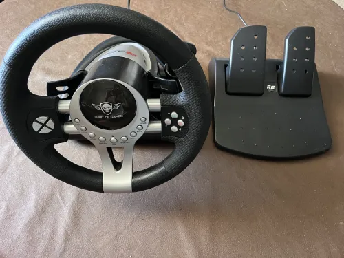 Playstation 4 slim 1 tera + volant race wheel pro2