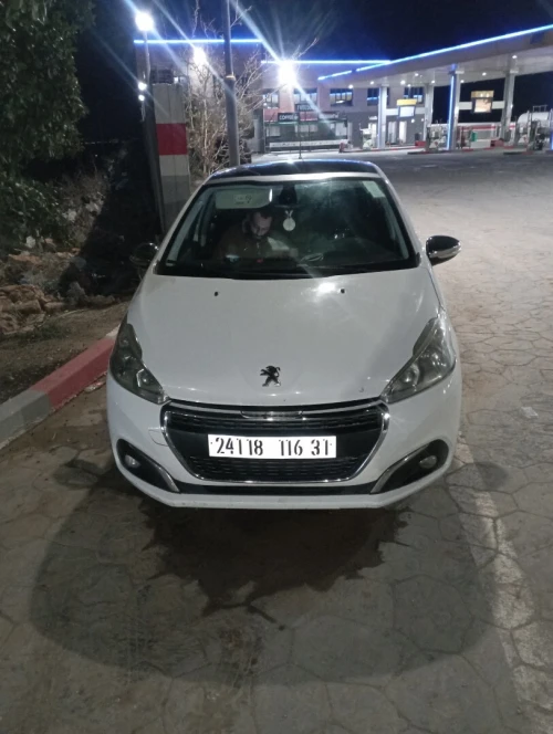 Peugeot 208 2016 Access Facelift