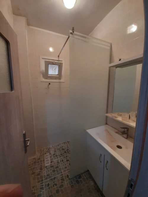 Cabine de douches italien sur mesure  rampe escalier inox 