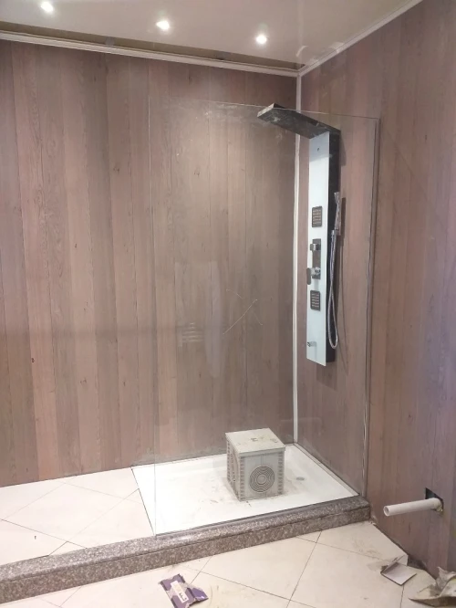 Cabine de douches italien sur mesure  rampe escalier inox 