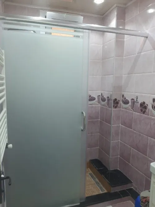 Cabine de douches italien sur mesure  rampe escalier inox 
