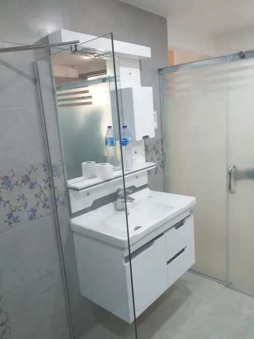 Cabine de douches italien sur mesure  rampe escalier inox 