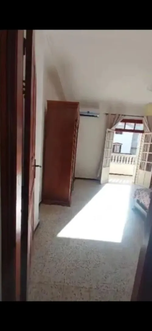 Location Appartement Niveau de villa F3 Alger Hydra