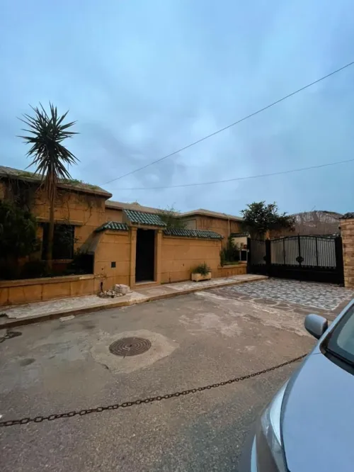Location Appartement Niveau de villa F5 Alger Hydra