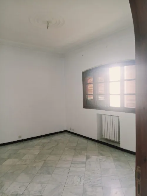 Location Appartement Niveau de villa F8 Alger Cheraga
