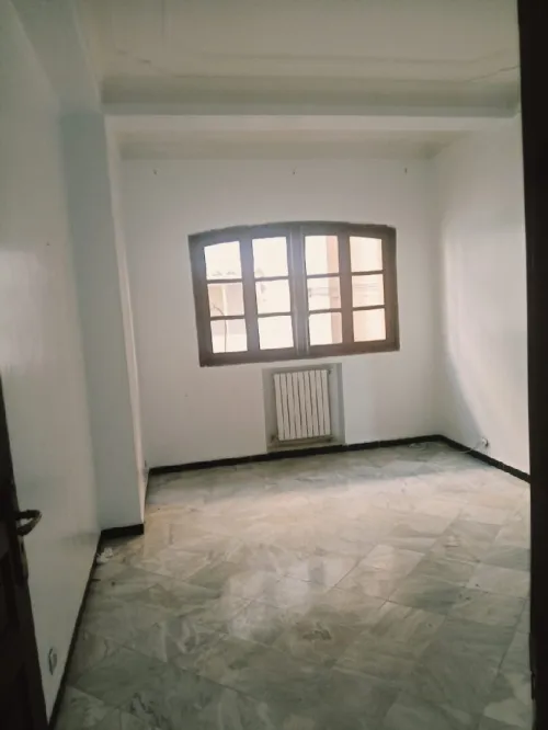 Location Appartement Niveau de villa F8 Alger Cheraga