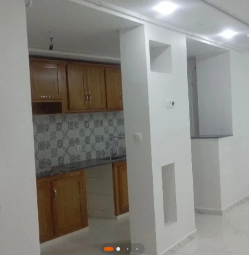 Location Appartement Niveau de villa F3 Alger Hydra
