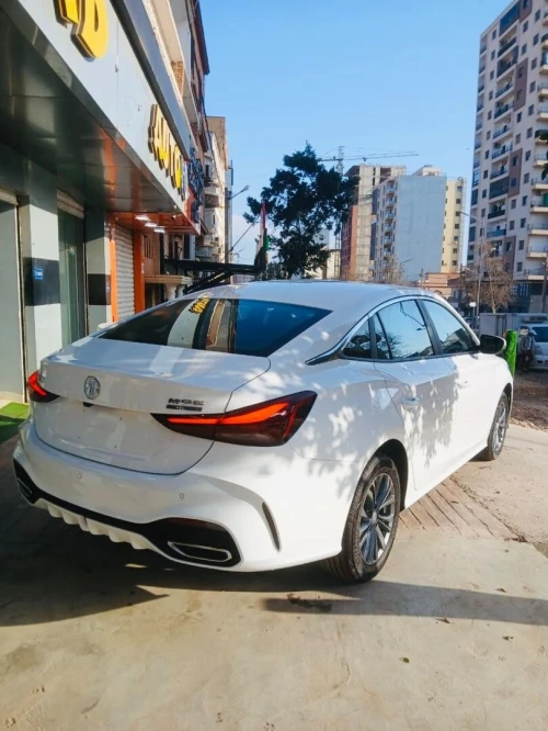 MG MG5 2026 