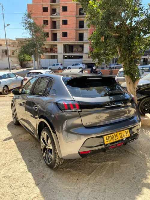 Peugeot 208 2024 GT