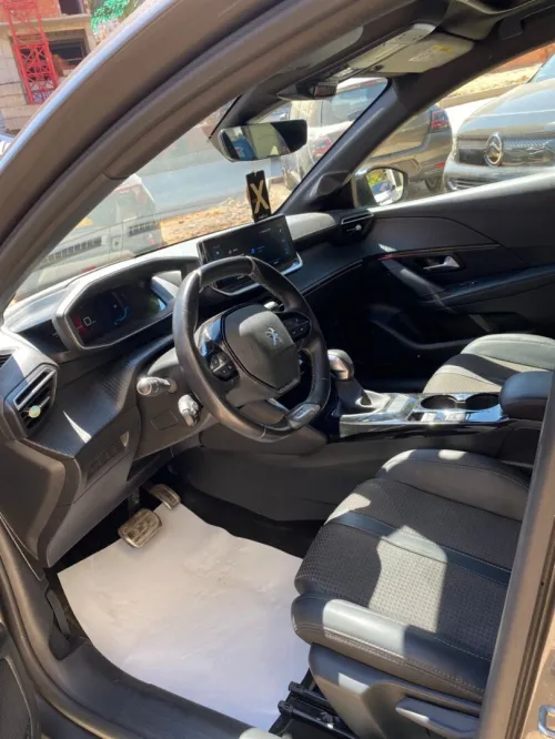 Peugeot 208 2024 GT