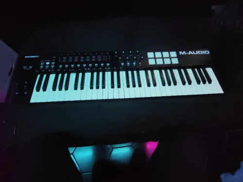 M-Audio Oxygen 61 MKIV (Bien lire l'annonce)
