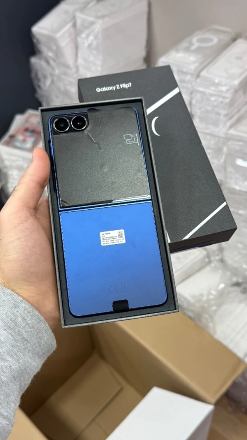Samsung Galaxy Z flip 7 256GB