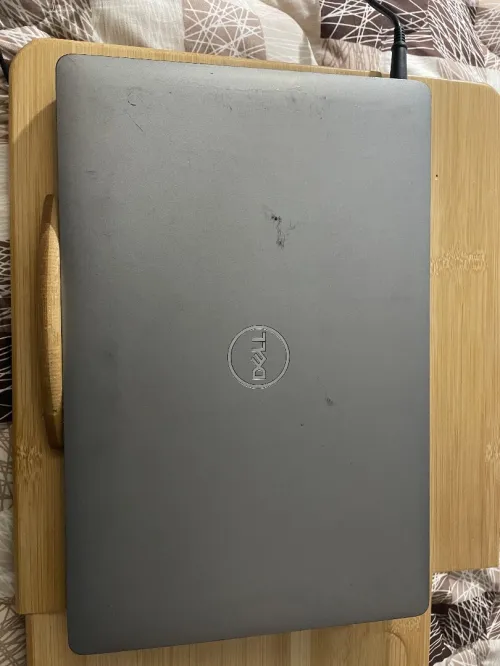 Dell precision 3550 core : intel i7 10ge disq : 256 gb (ssd) ram 16gb
