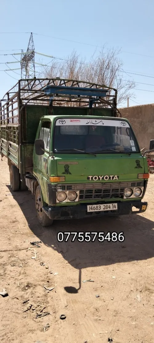 Toyota Bu30 1984