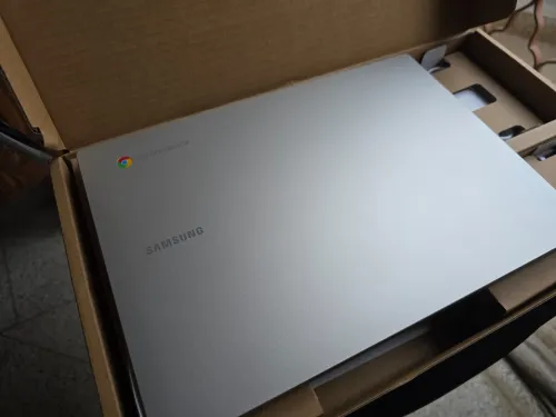 Chromebook Samsung XE310XDA, Neuf, Boîte originale, Venu d'Angleterre 