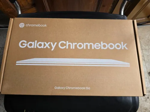 Chromebook Samsung XE310XDA, Neuf, Boîte originale, Venu d'Angleterre 