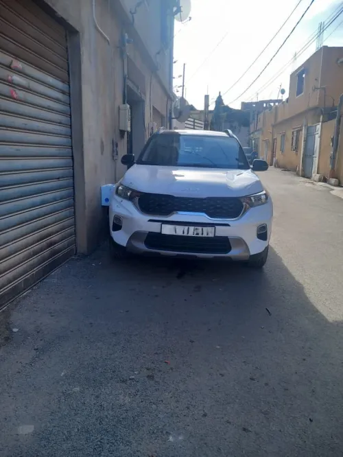 Kia Sonet  2024 tt option
