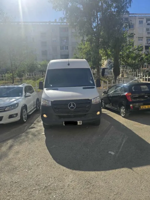 Mercedes Sprinter C311 2021