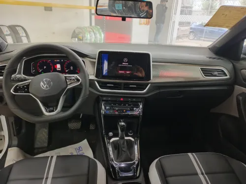 Volkswagen T-Roc 2026 R BLACK PACKAGE