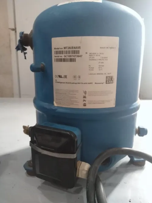 02 commpresseur hermetique  maneurop MT 28/ R22 