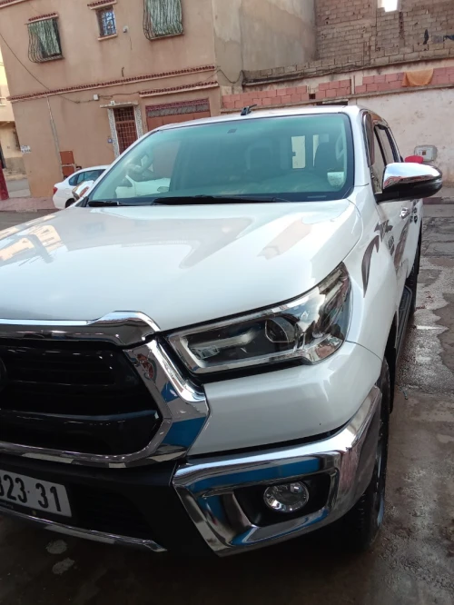 Toyota Hilux 2023 SR5