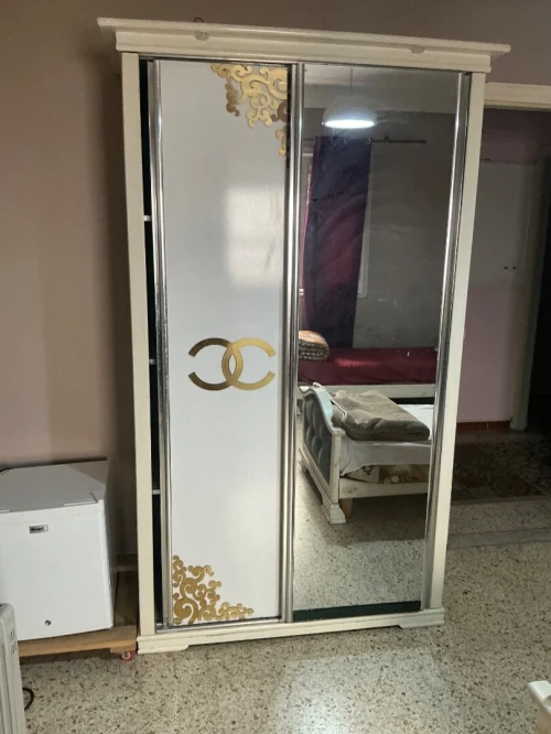 Meuble + tv + réfrigérateur 