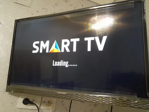 Meuble + tv + réfrigérateur 
