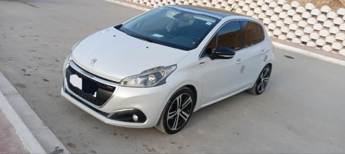 Peugeot 208 2018 GT Line