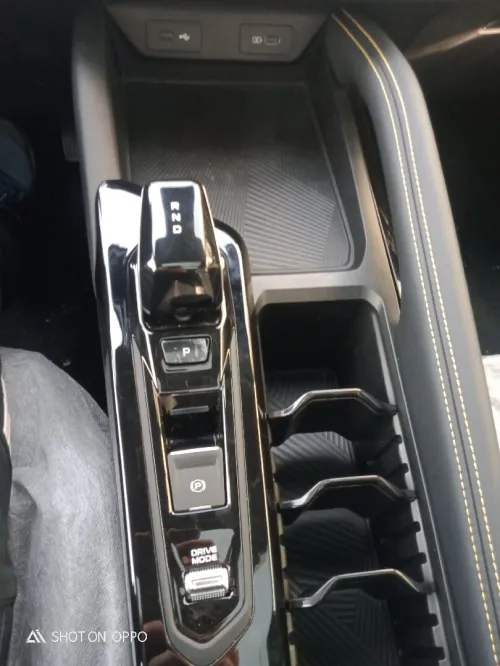 Geely Coolray 2026 Full option 2026 carte grise wajda