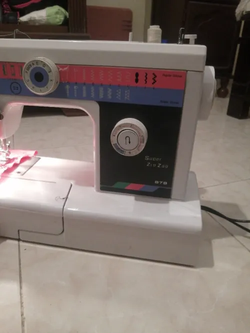 Mchine a coudre ألة خياطة