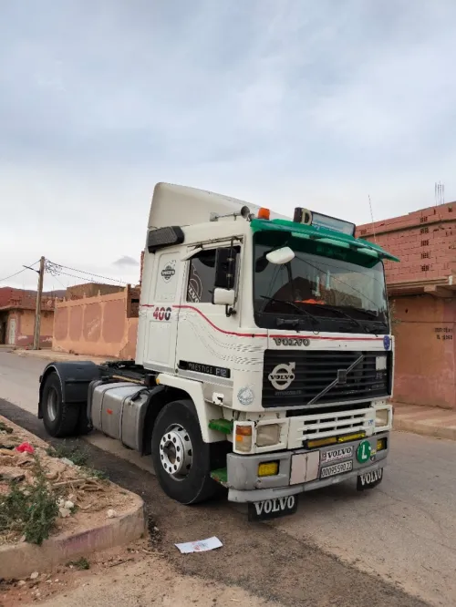 VOLVO f12 Volvo 1990