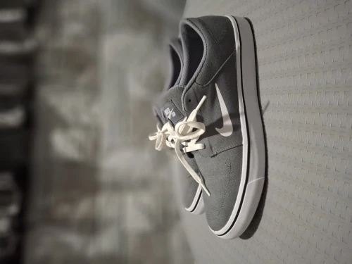 Chaussures nike orignal 43
