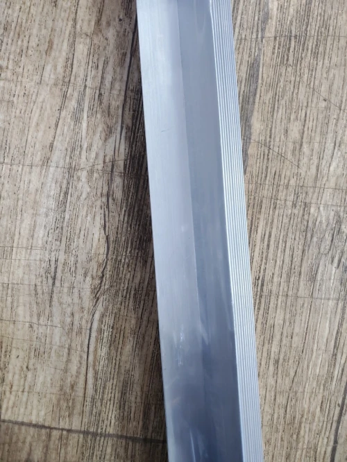 Seuil de porte et nez de marche