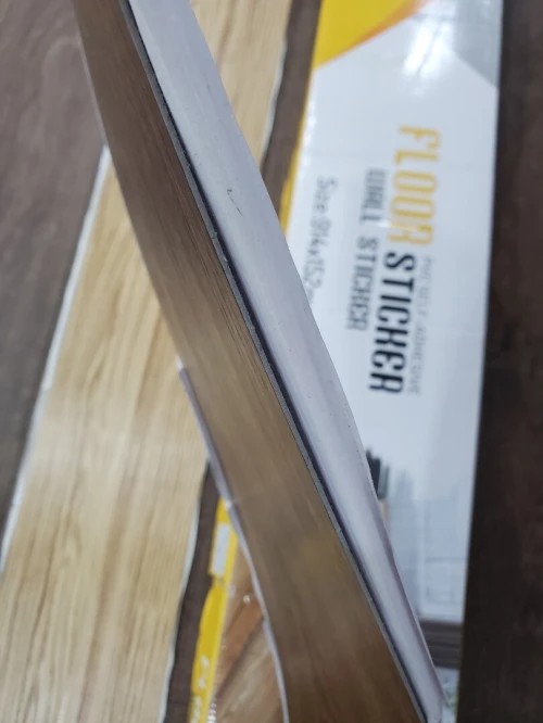 Parquet pvc autocollant ( adhésif ) لاصق